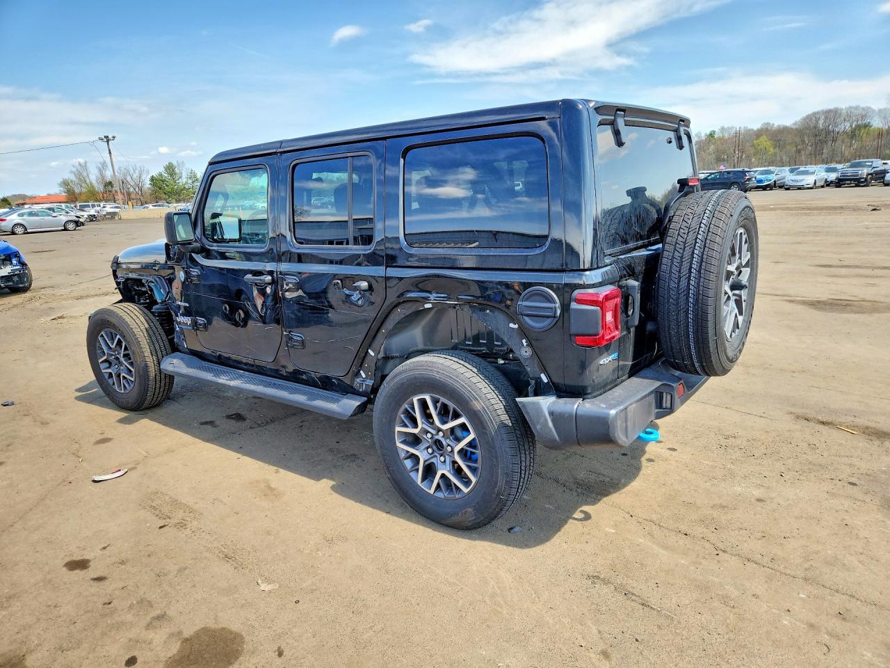 2024 Jeep Wrangler - Фото 2