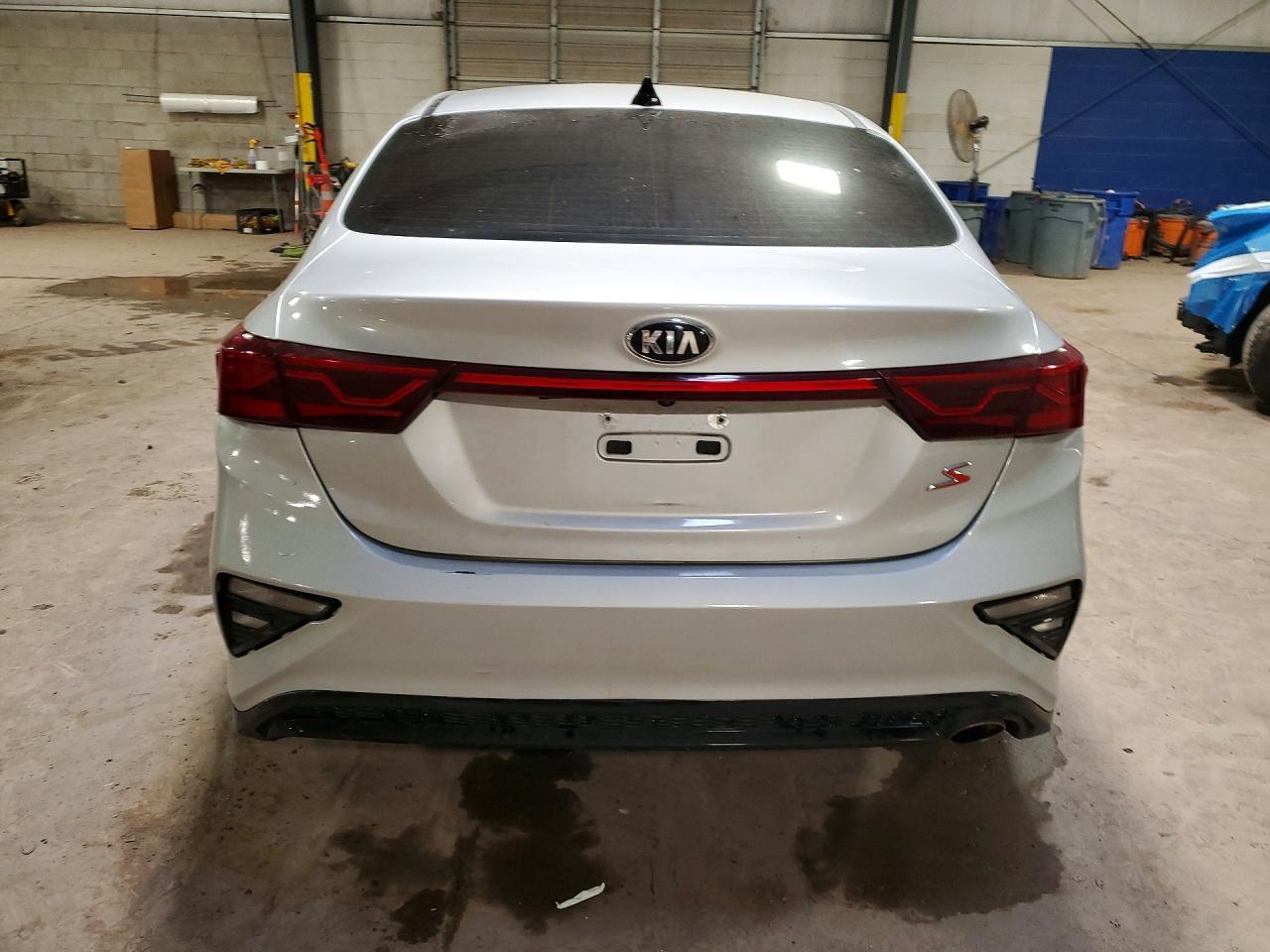 2019 Kia Forte S - Фото 6