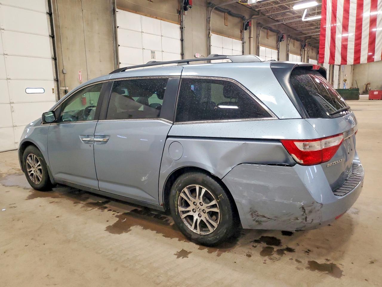 2011 Honda Odyssey Exl - Image 2