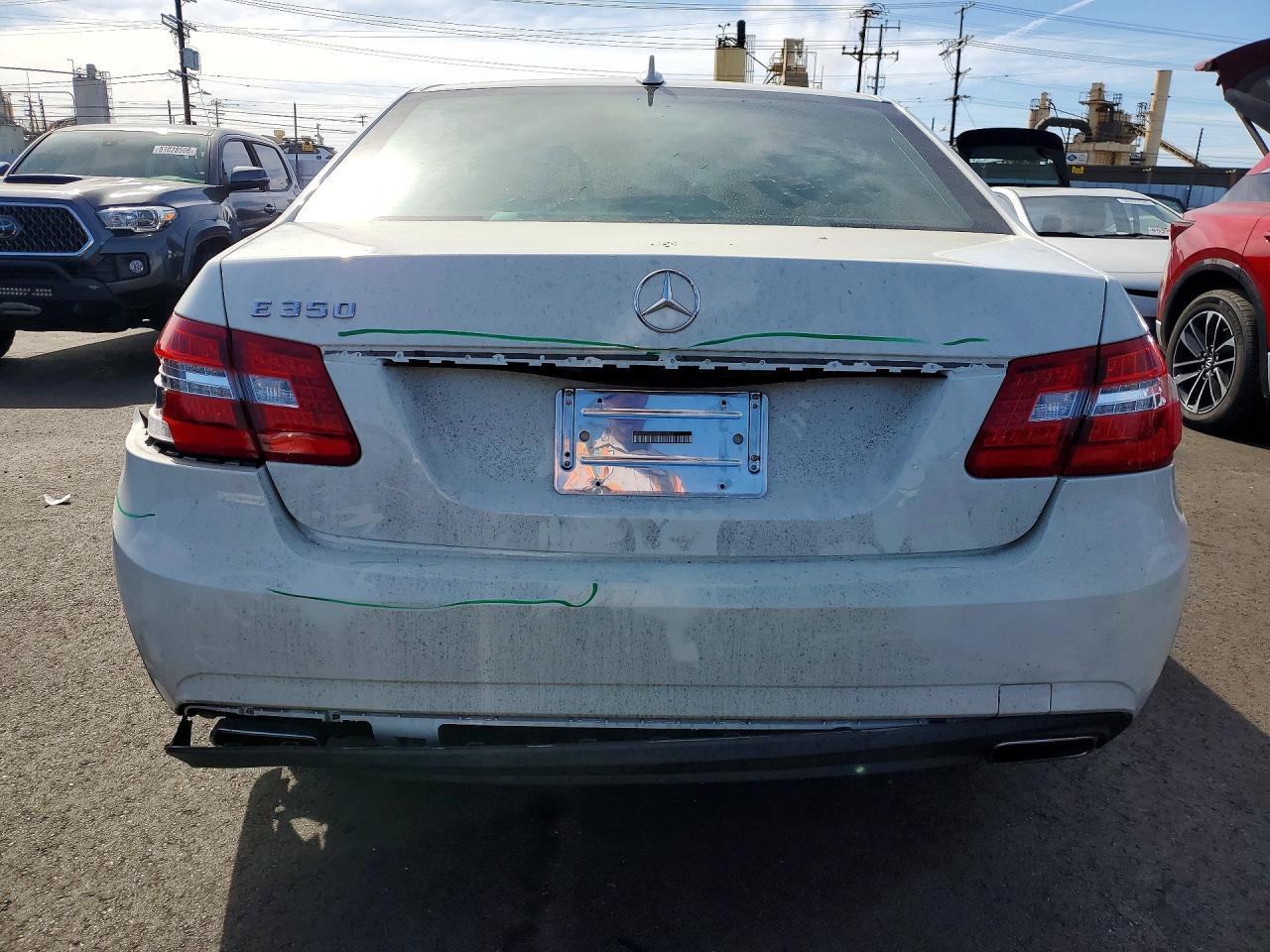 2010 Mercedes-Benz E 350 - Фото 6