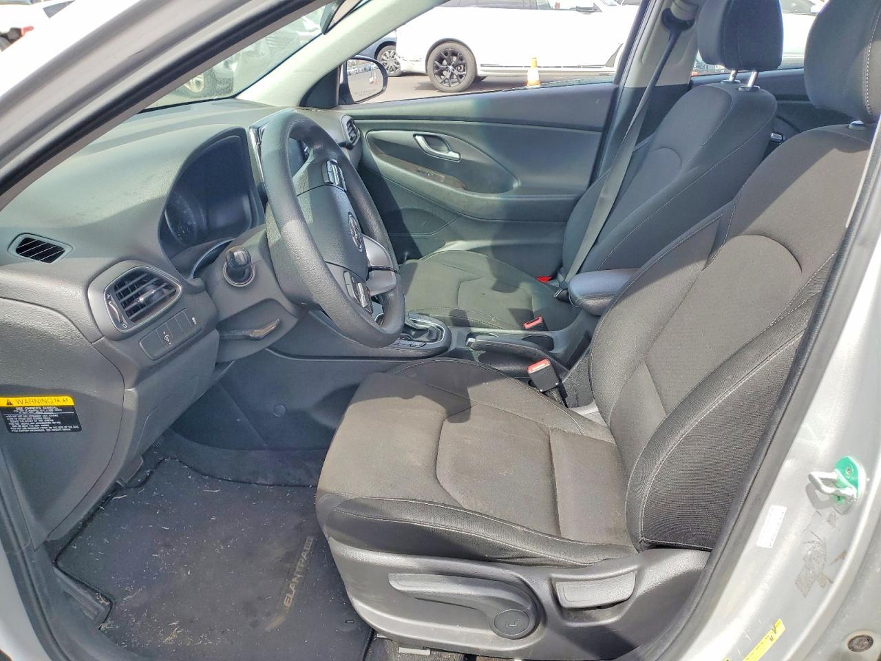 2018 Hyundai Elantra Gt Base - Фото 7