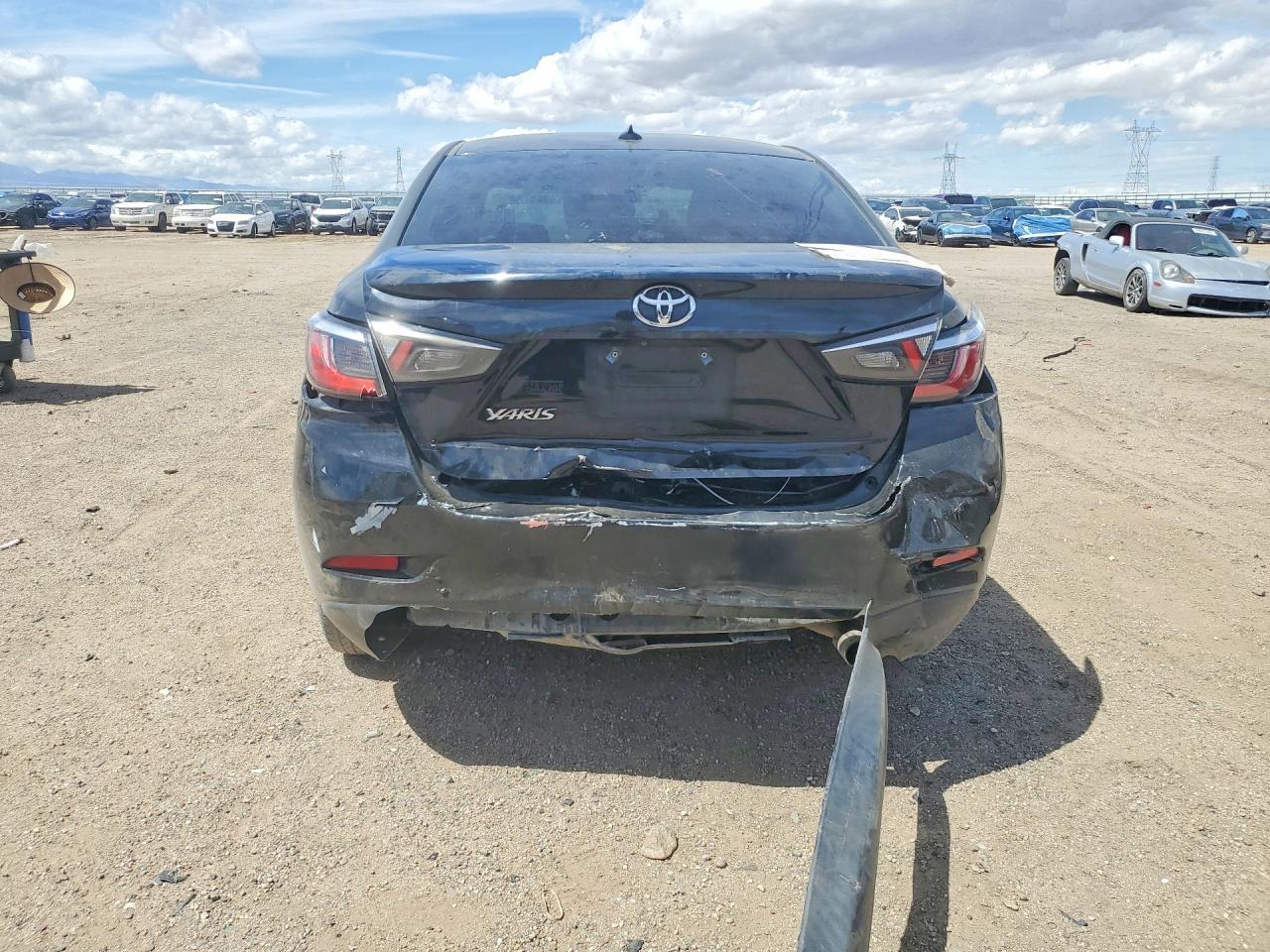 2019 Toyota Yaris Le - Фото 6