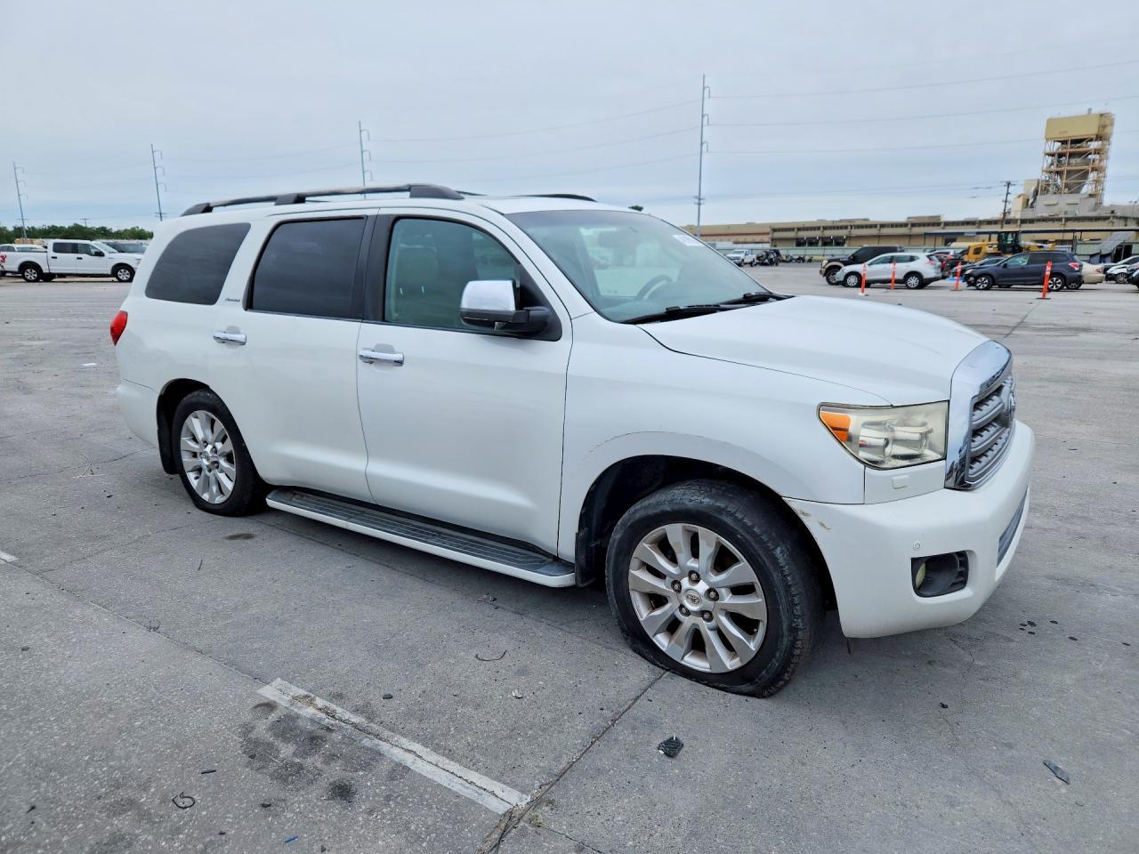 2008 Toyota Sequoia Platinum - Image 4