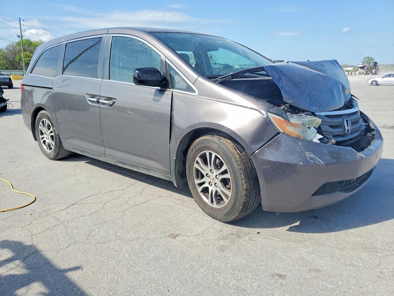 2013 Honda Odyssey Exl - Image 4