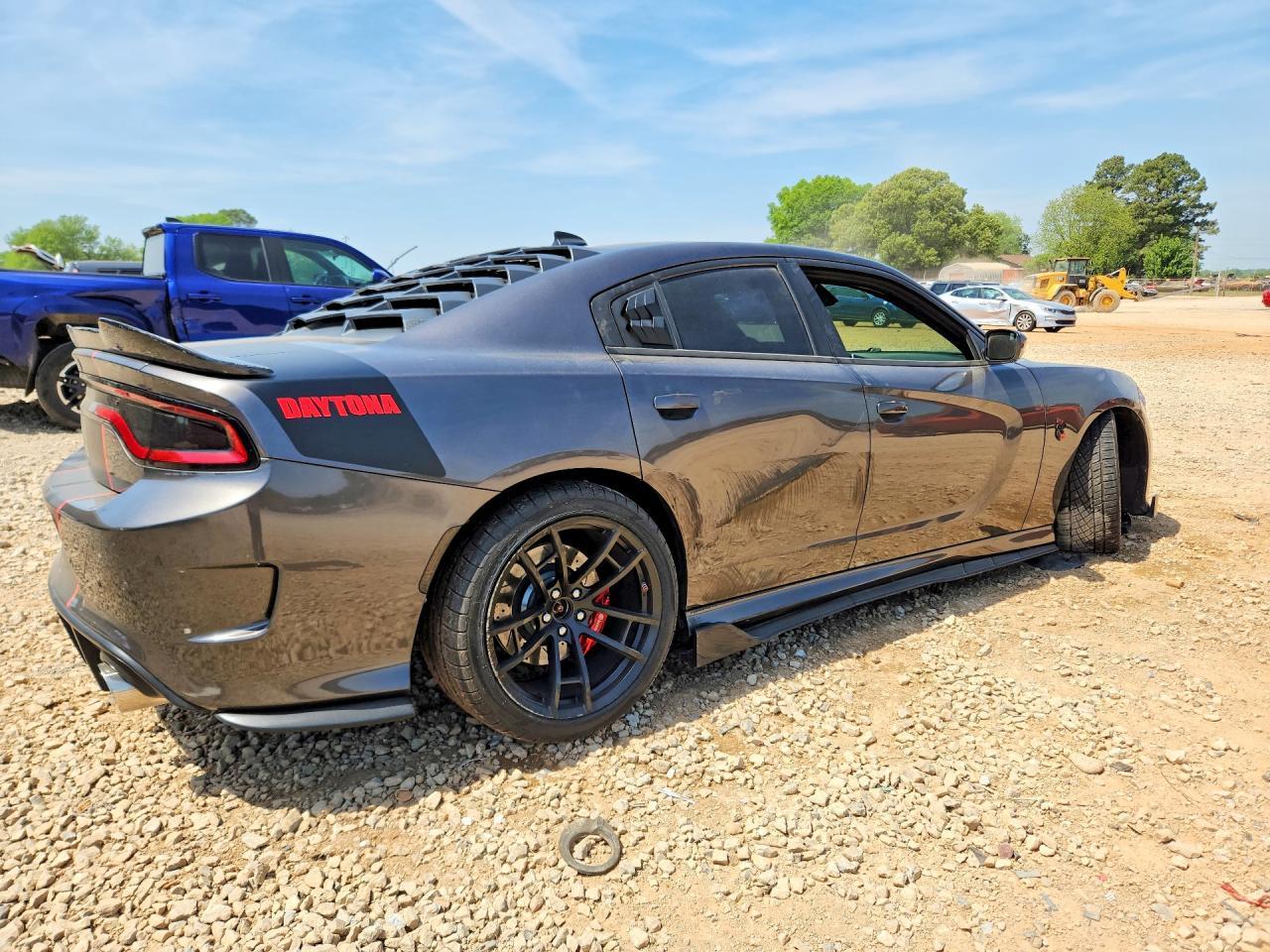 2019 Dodge Charger Scat Pack - Image 3