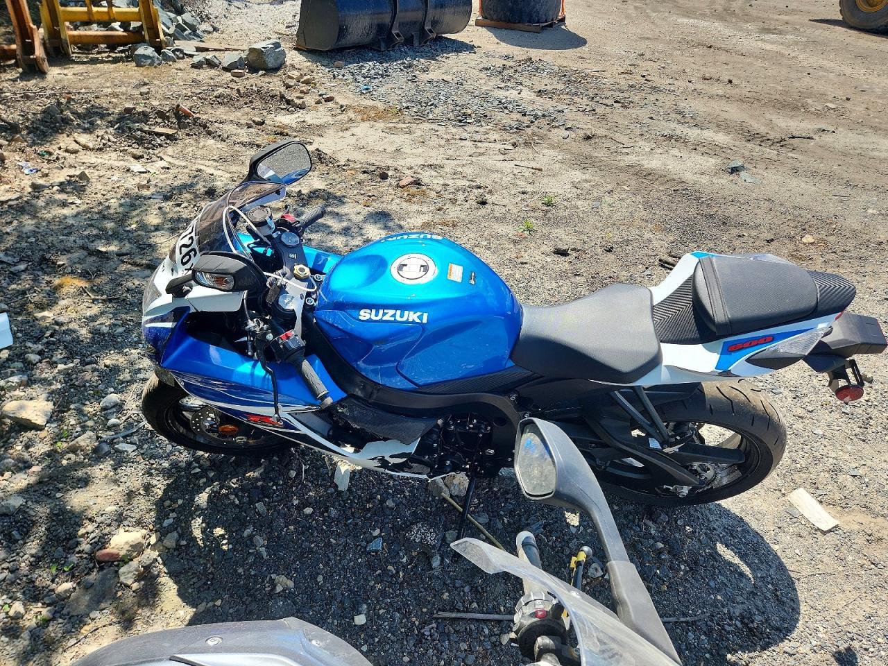 2025 Suzuki Gsx-R600 - Фото 3