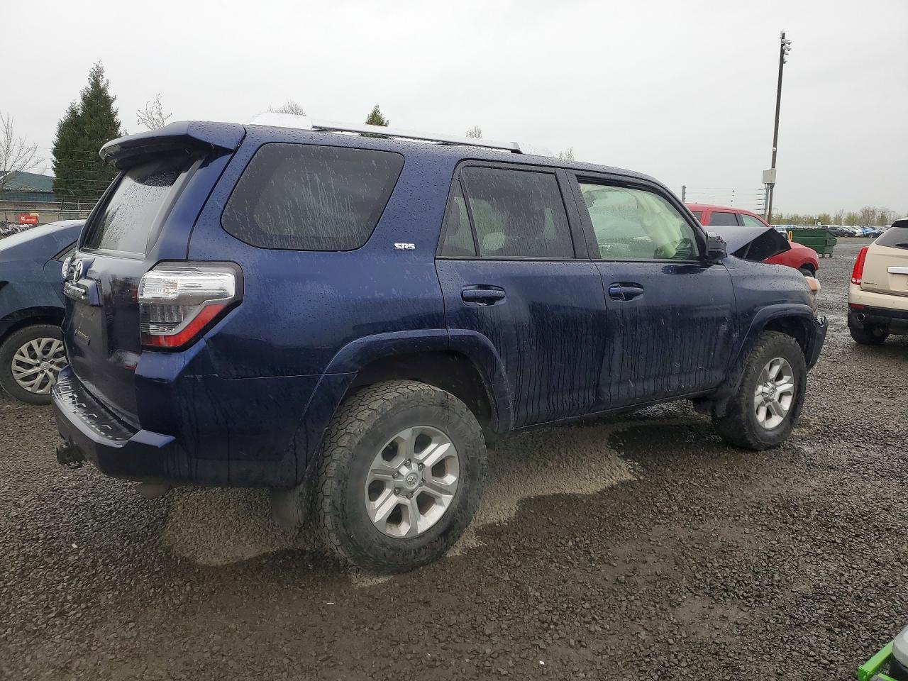 2015 Toyota 4Runner Sr5 - Image 3