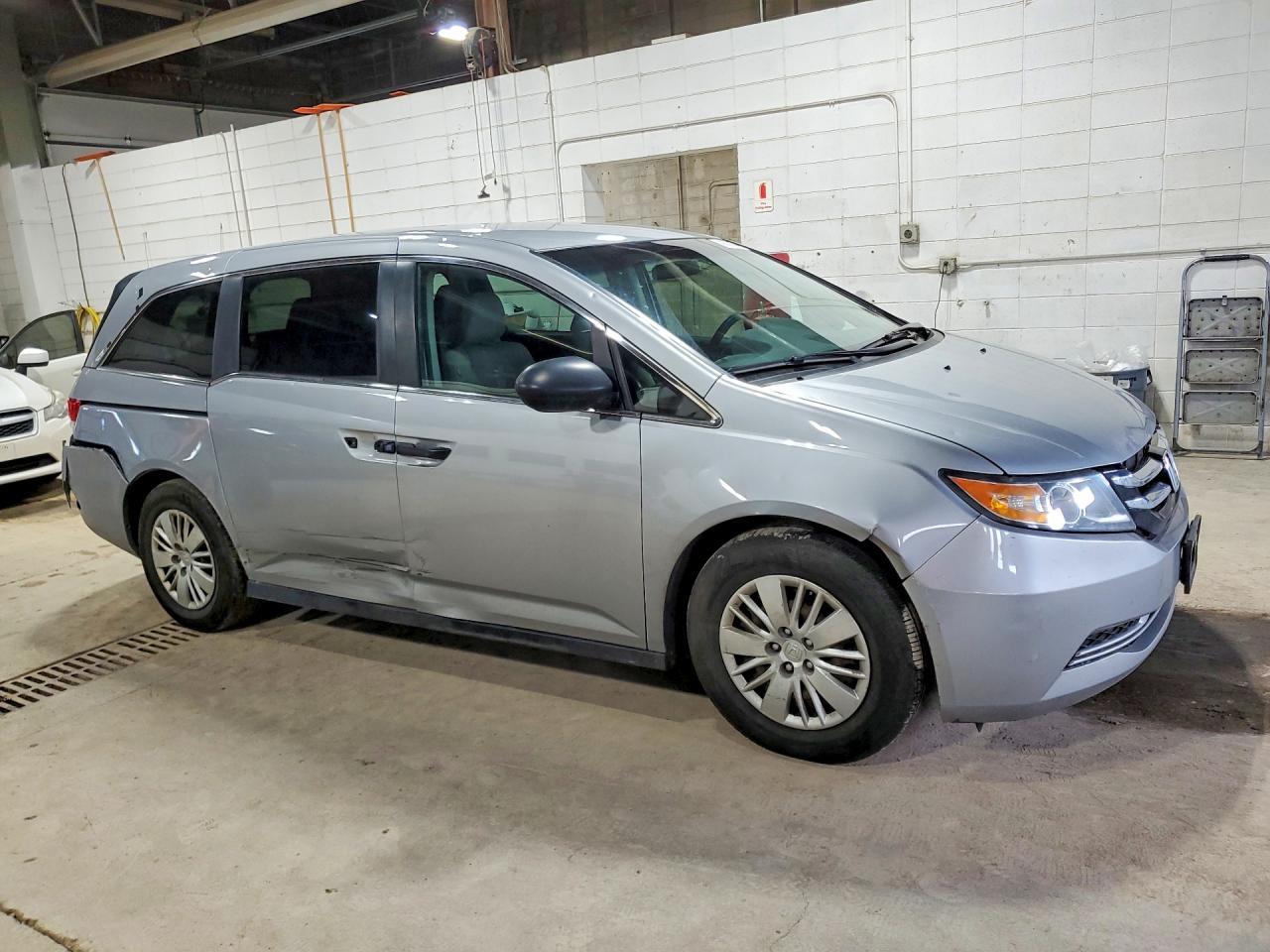 2016 Honda Odyssey Lx - Фото 4