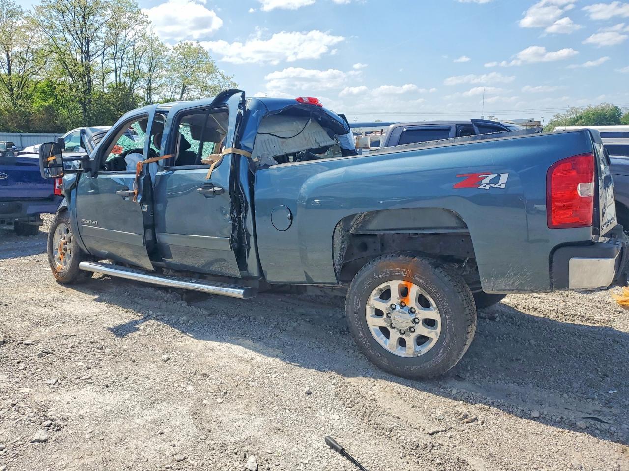 2014 Chevrolet Silverado K2500 Heavy Duty Lt - Image 2
