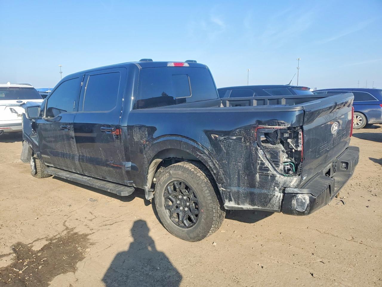 2024 Ford F150 Xlt - Фото 2