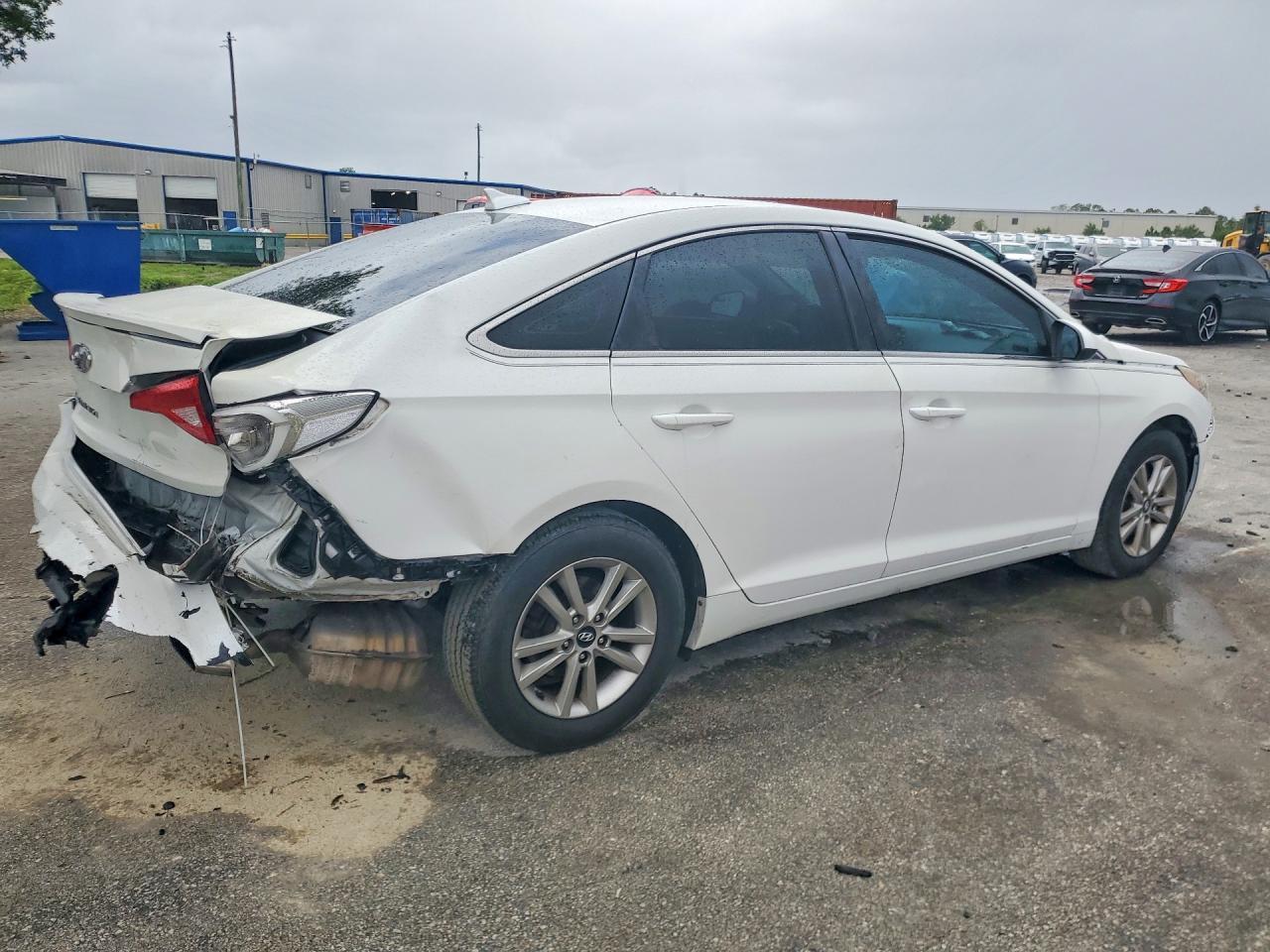 2017 Hyundai Sonata Base - Фото 3