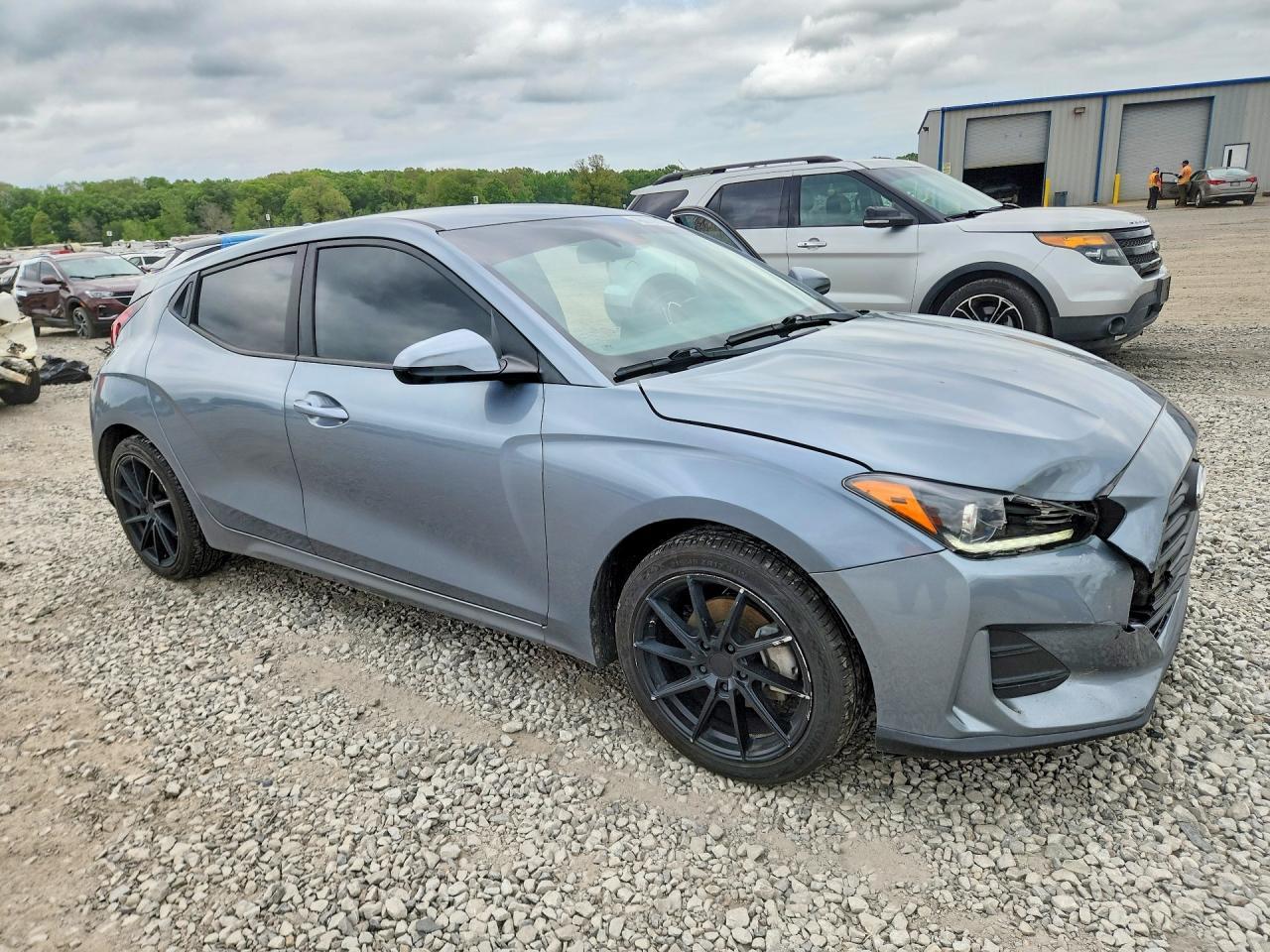 2019 Hyundai Veloster 2.0L - Фото 4
