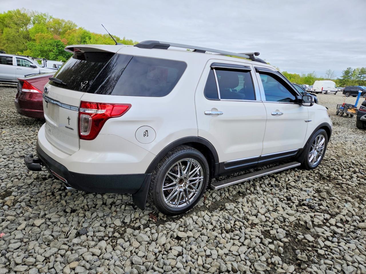 2011 Ford Explorer Limited - Image 3