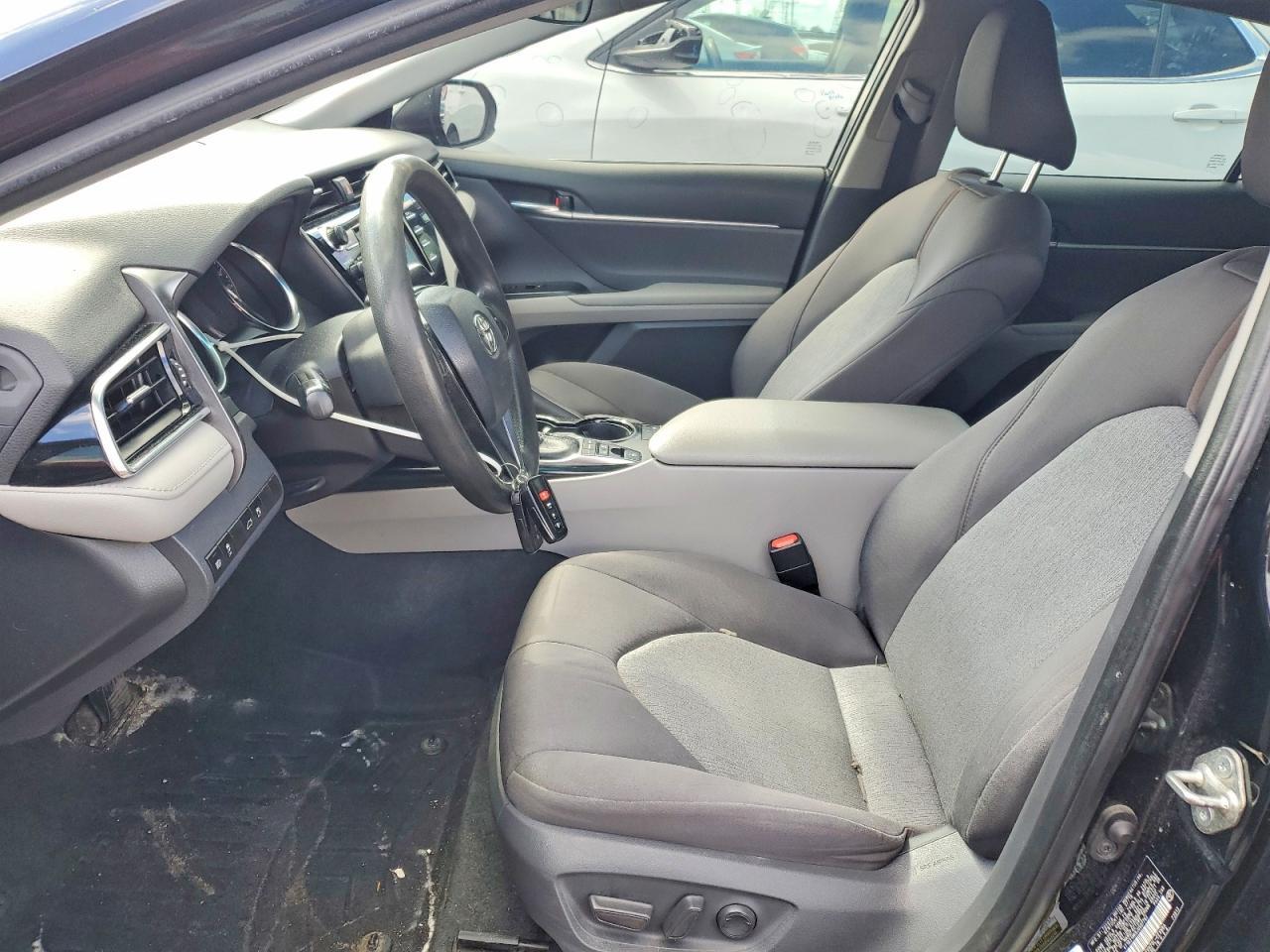 2018 Toyota Camry Le - Фото 7