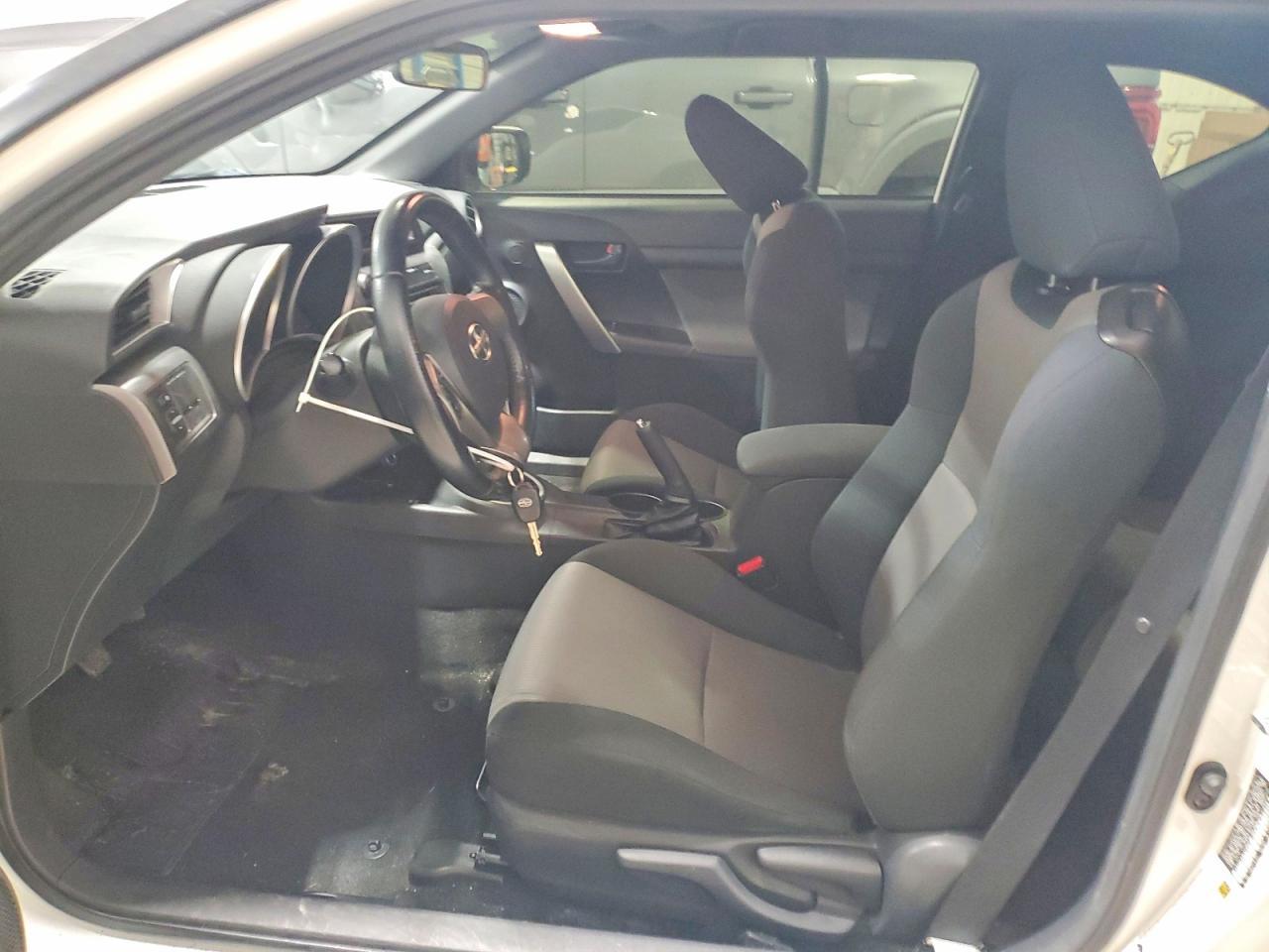 2014 Scion Tc Base - Image 7