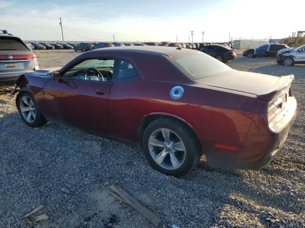 2019 Dodge Challenger Sxt - Фото 2
