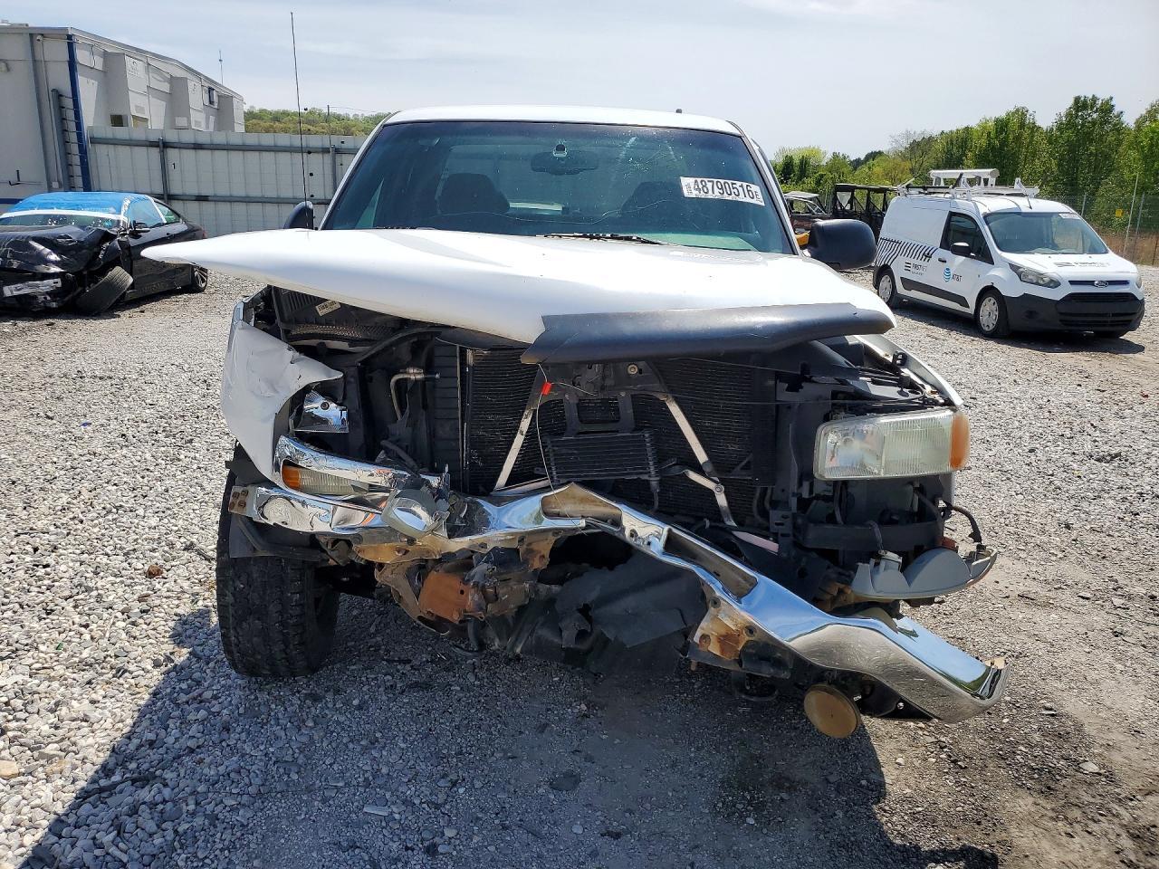 2004 GMC New Sierra K1500 - Фото 5