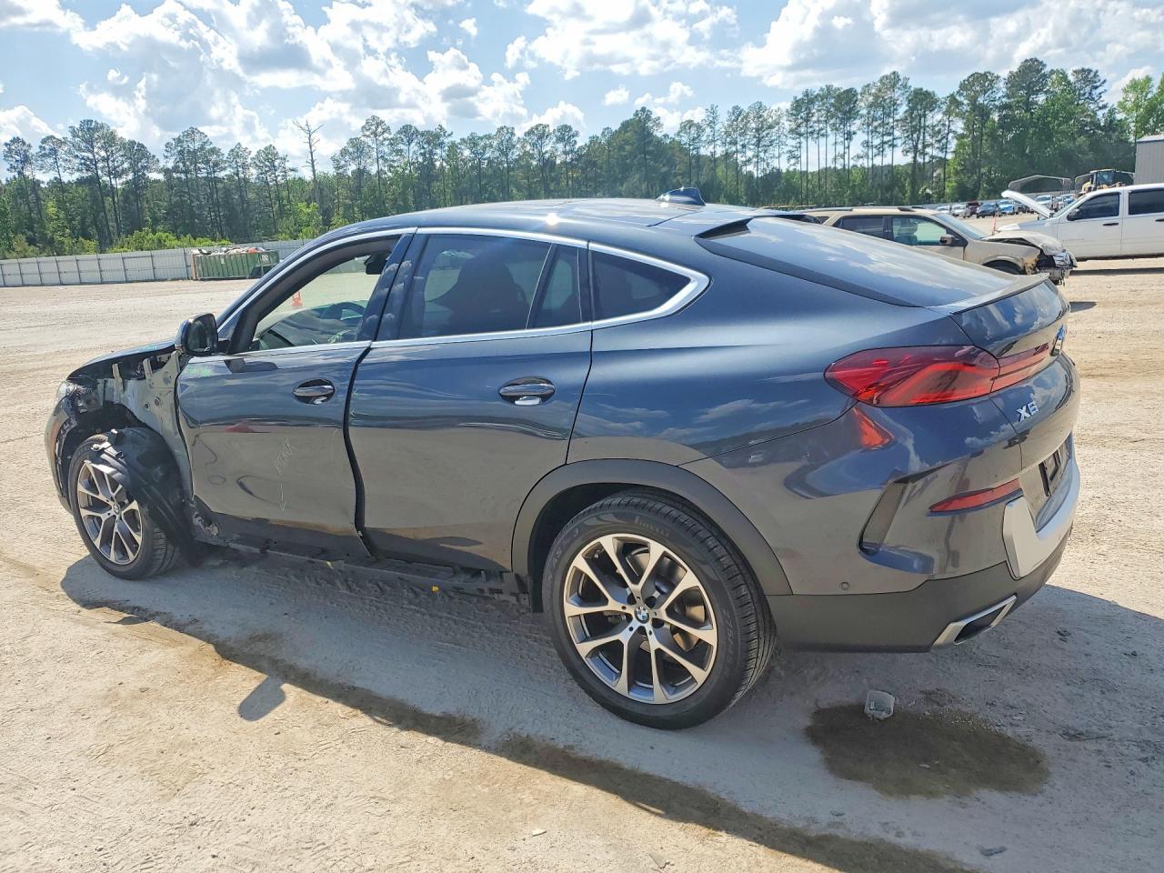 2022 BMW X6 xDrive40I - Фото 2