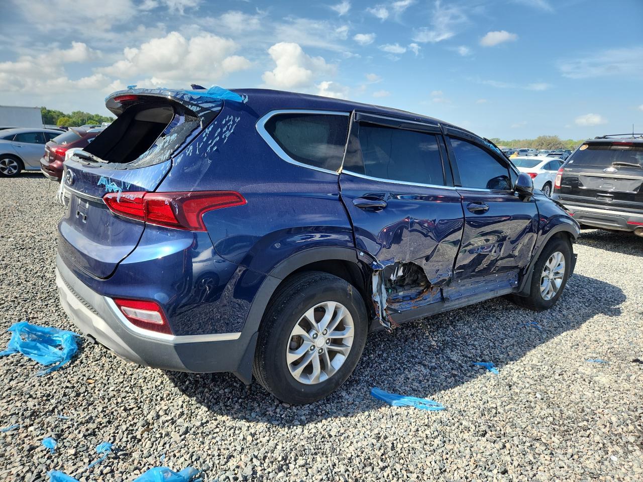 2020 Hyundai Santa Fe Sel - Image 3