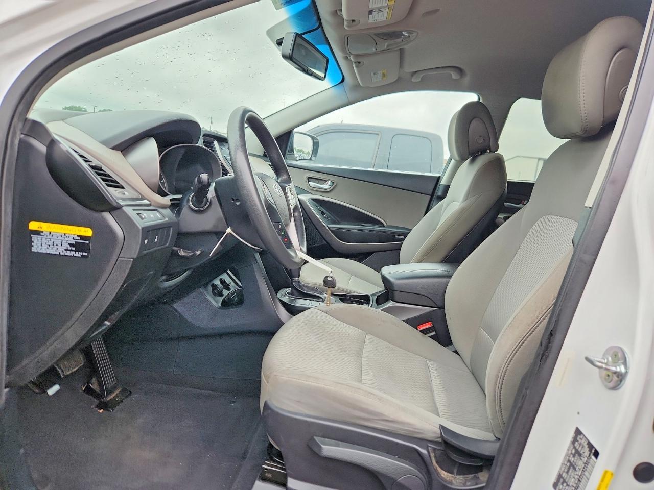 2016 Hyundai Santa Fe Sport 2.4L - Image 7