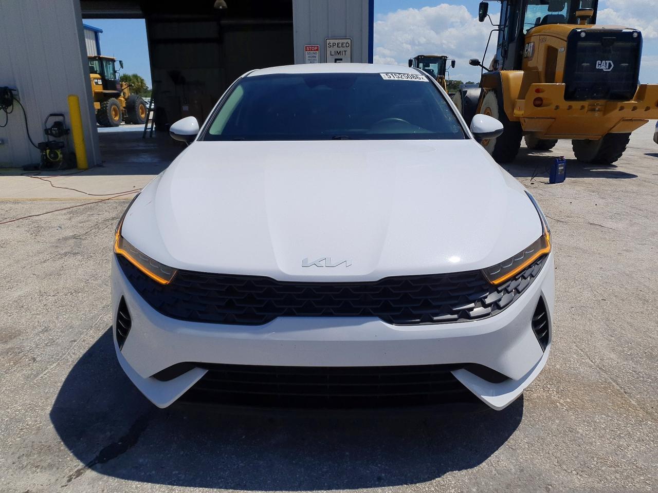 2023 Kia K5 Lxs - Image 5