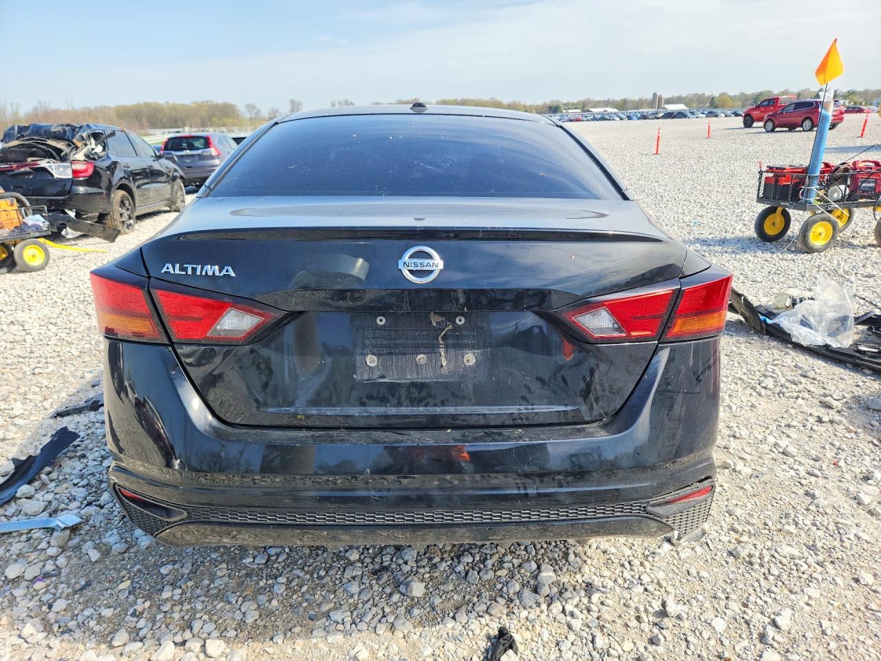 2020 Nissan Altima S - Image 6