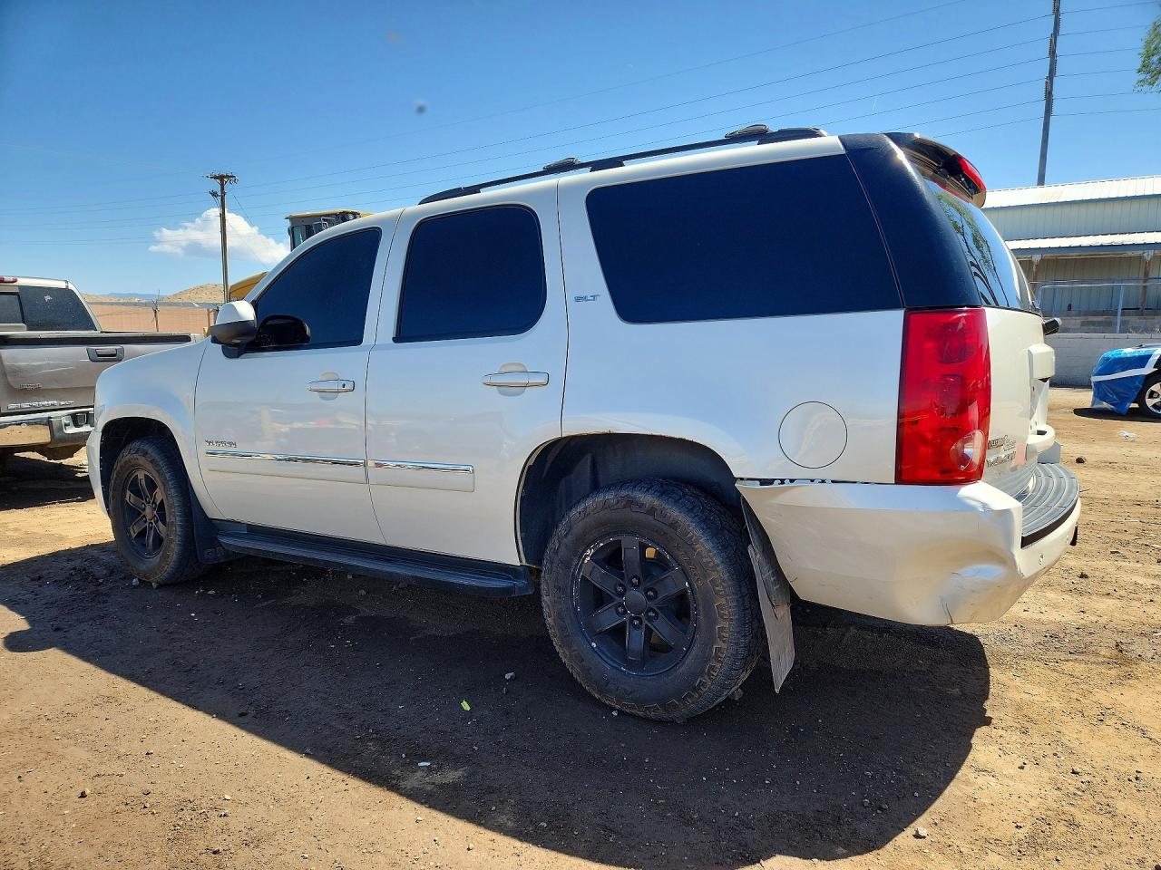 2012 GMC Yukon Slt - Image 2