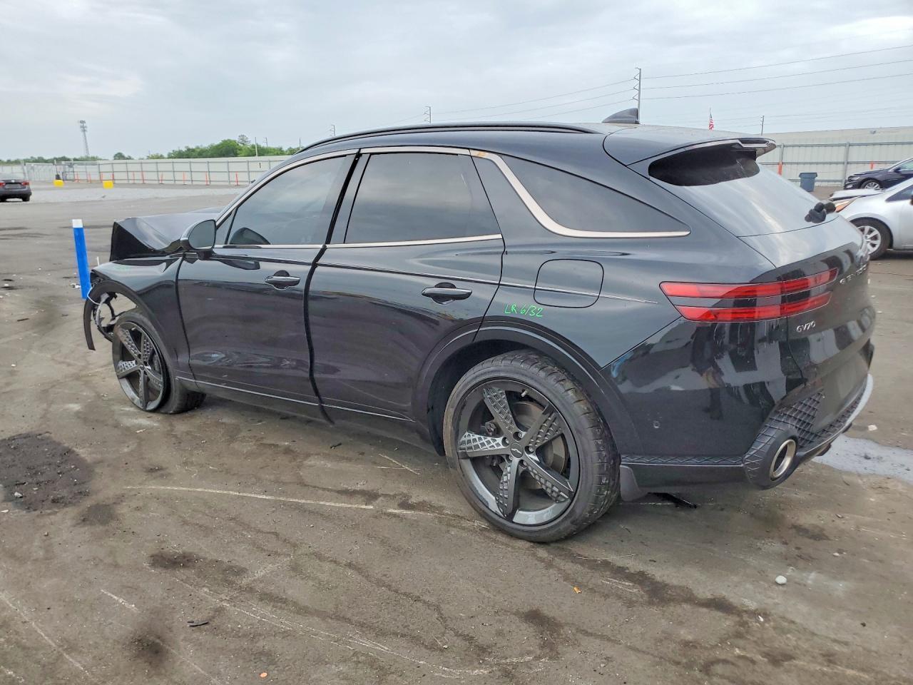 2023 Genesis Gv70 2.5T Standard - Image 2