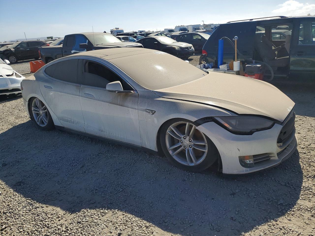 2013 Tesla Model S - Фото 4