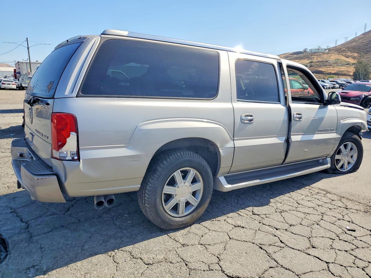 2004 Cadillac Escalade Esv - Фото 3