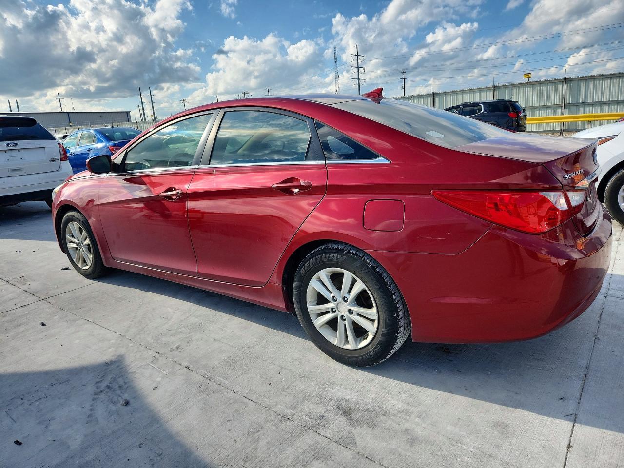 2012 Hyundai Sonata Gls - Image 2