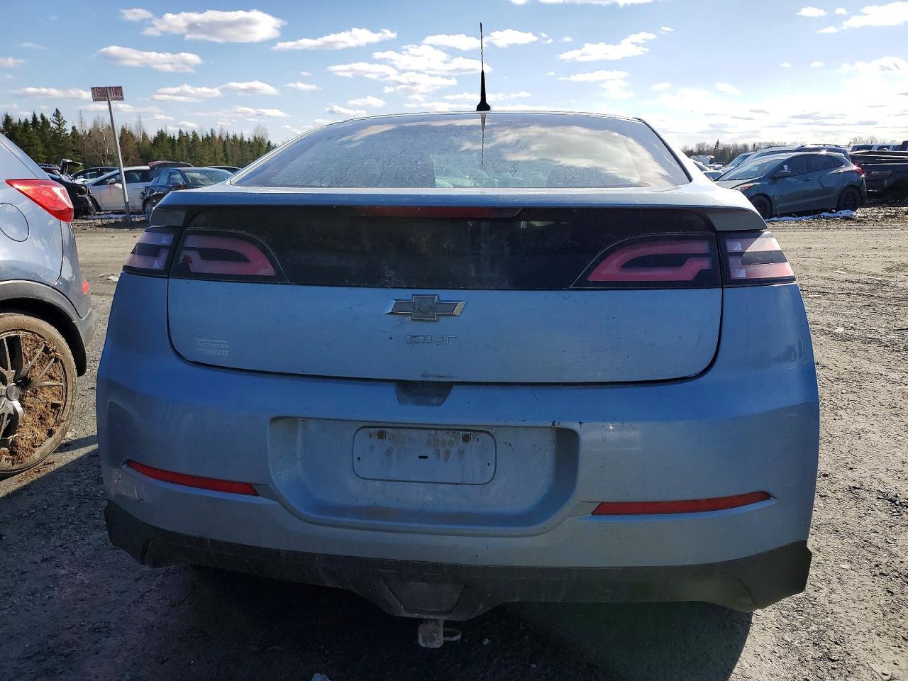 2013 Chevrolet Volt - Image 6