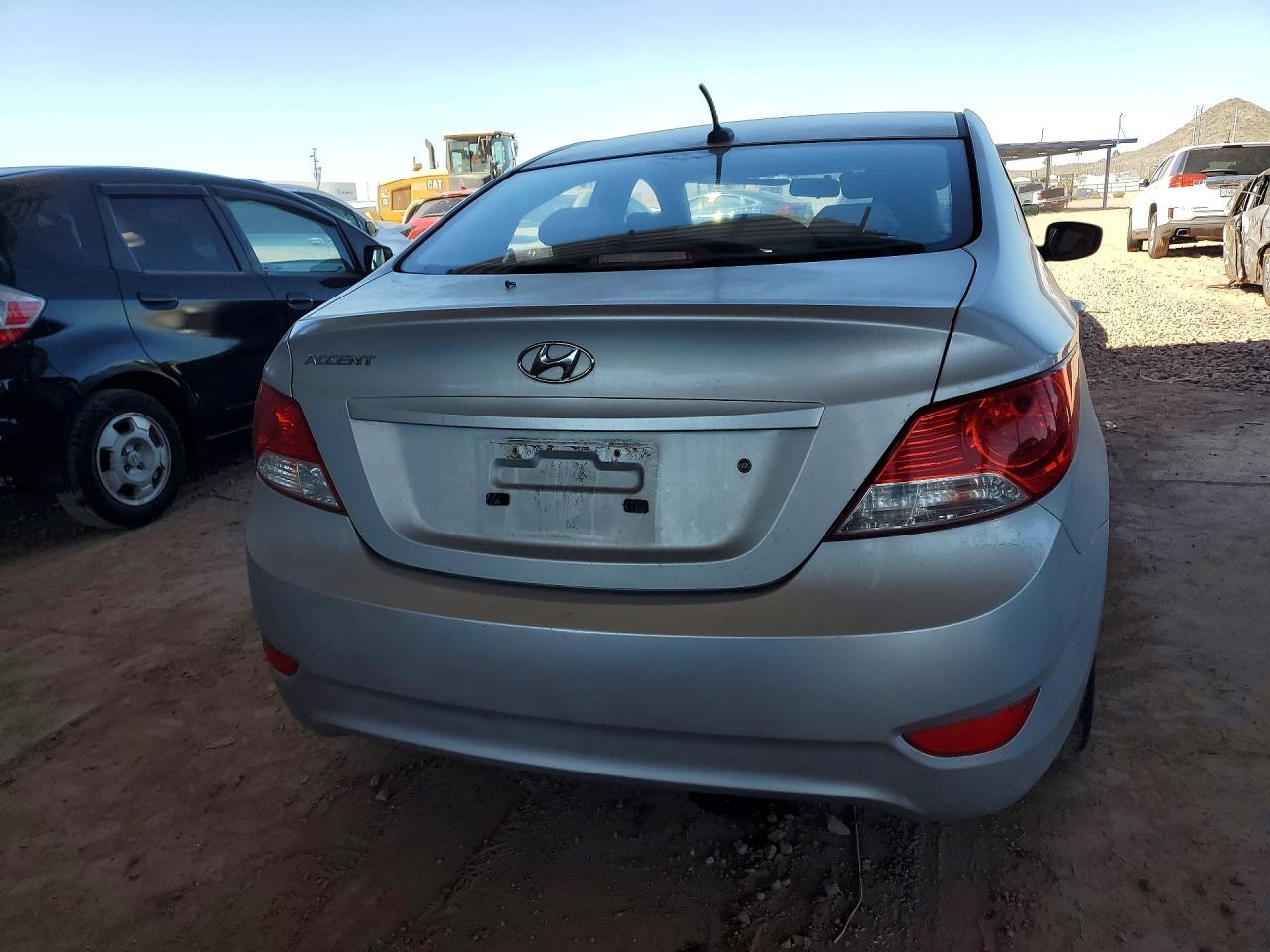 2014 Hyundai Accent Gls - Фото 6