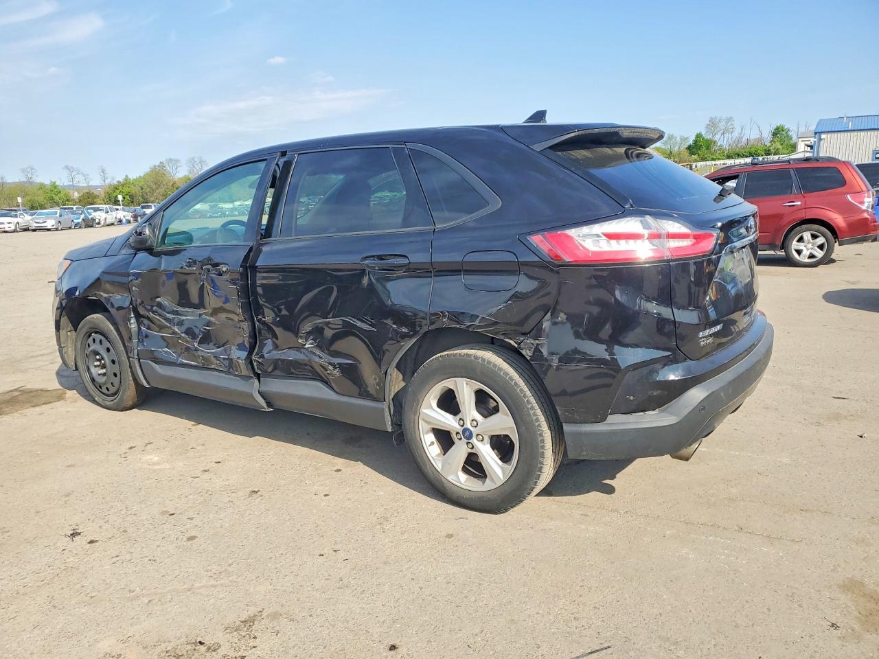 2019 Ford Edge Se - Фото 2