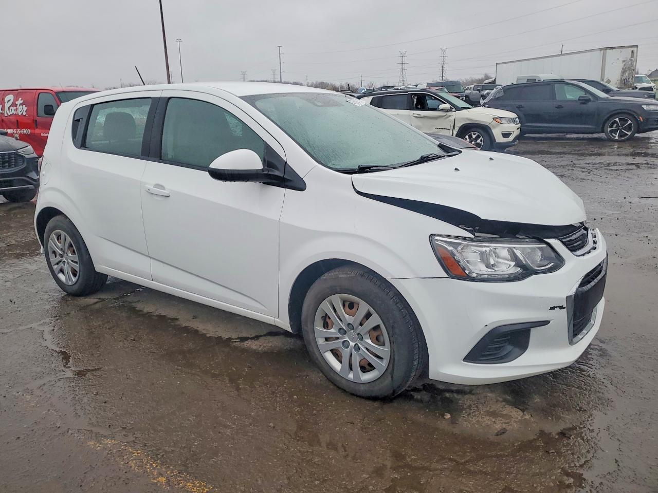 2019 Chevrolet Sonic - Image 4