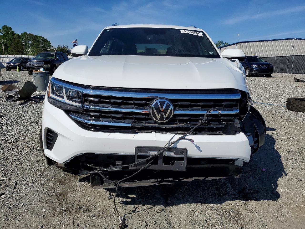 2023 Volkswagen Atlas Cross Sport Se - Image 5