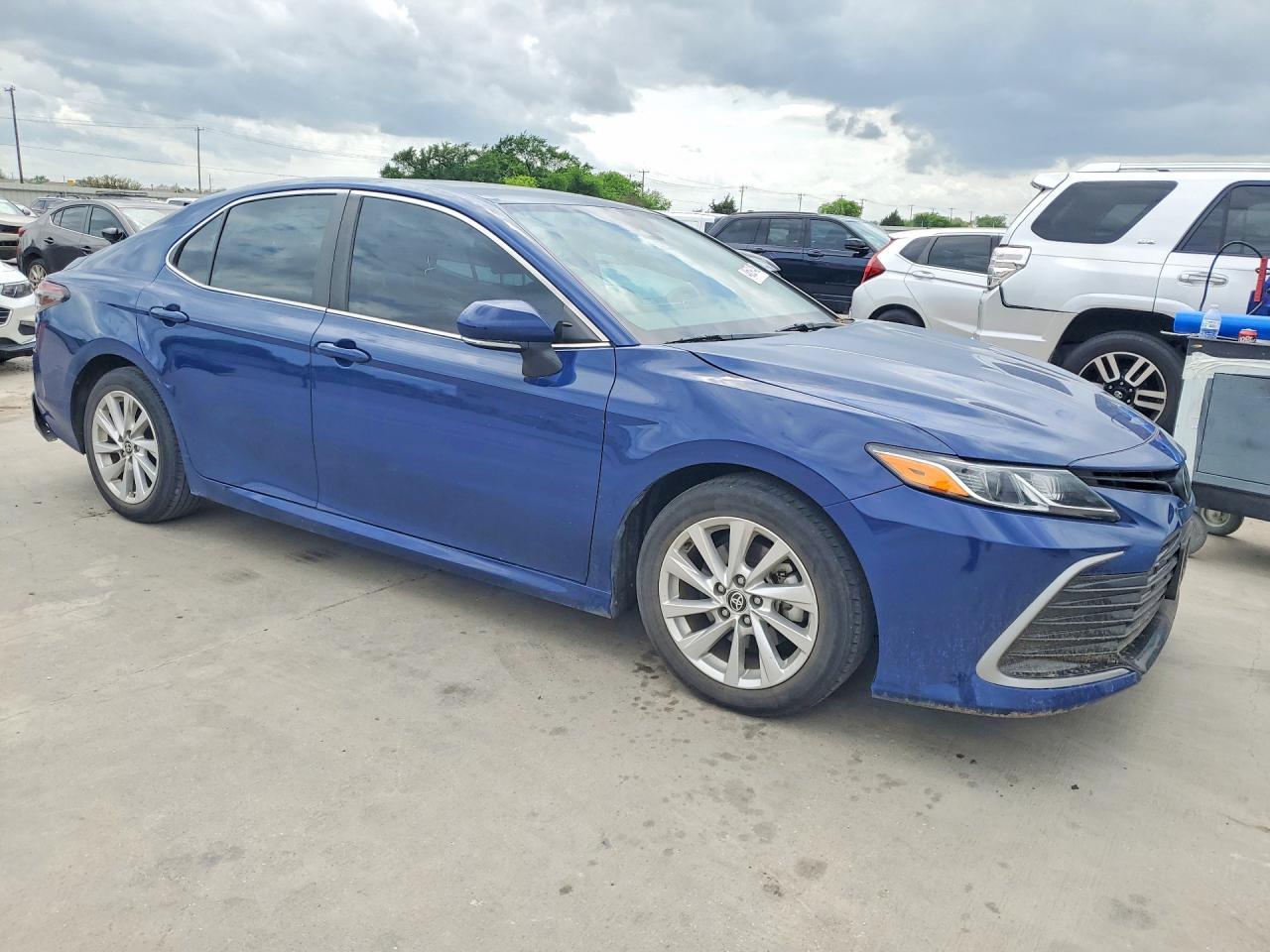 2023 Toyota Camry Le - Фото 4