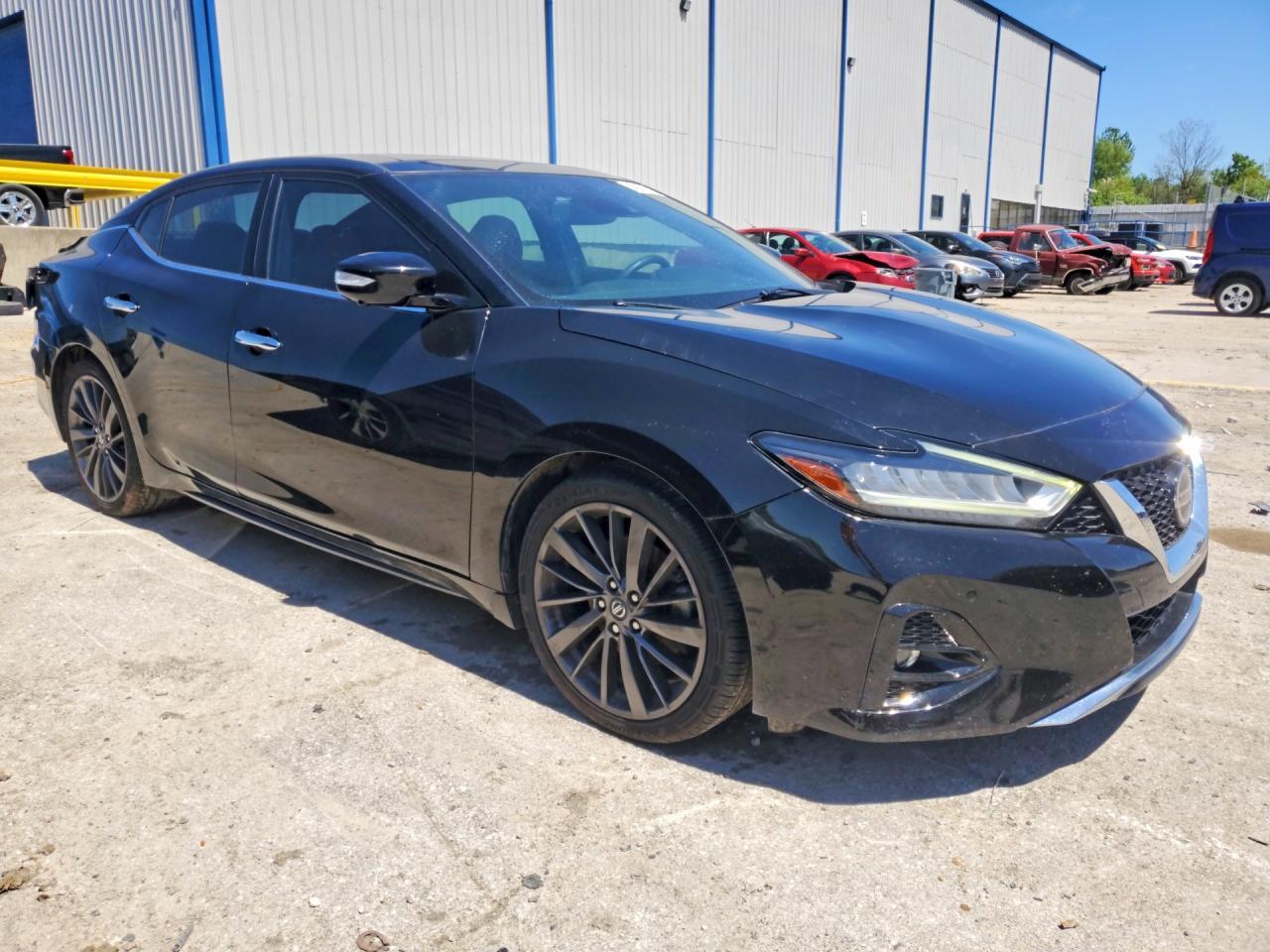2019 Nissan Maxima Platinum - Image 4