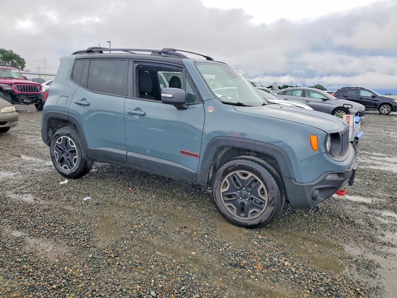 2016 Jeep Renegade Trailhawk - Фото 4