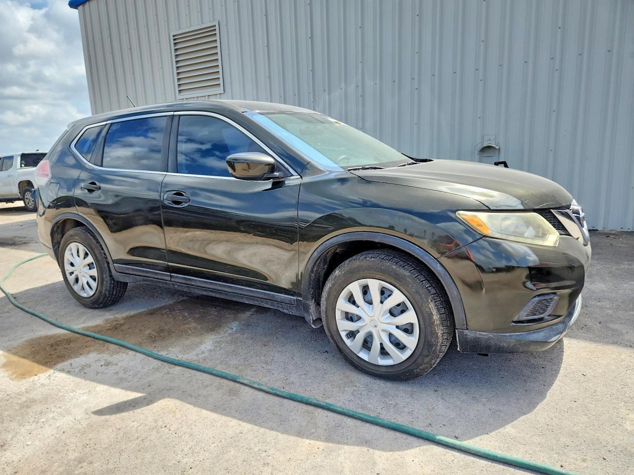 2016 Nissan Rogue S - Фото 4