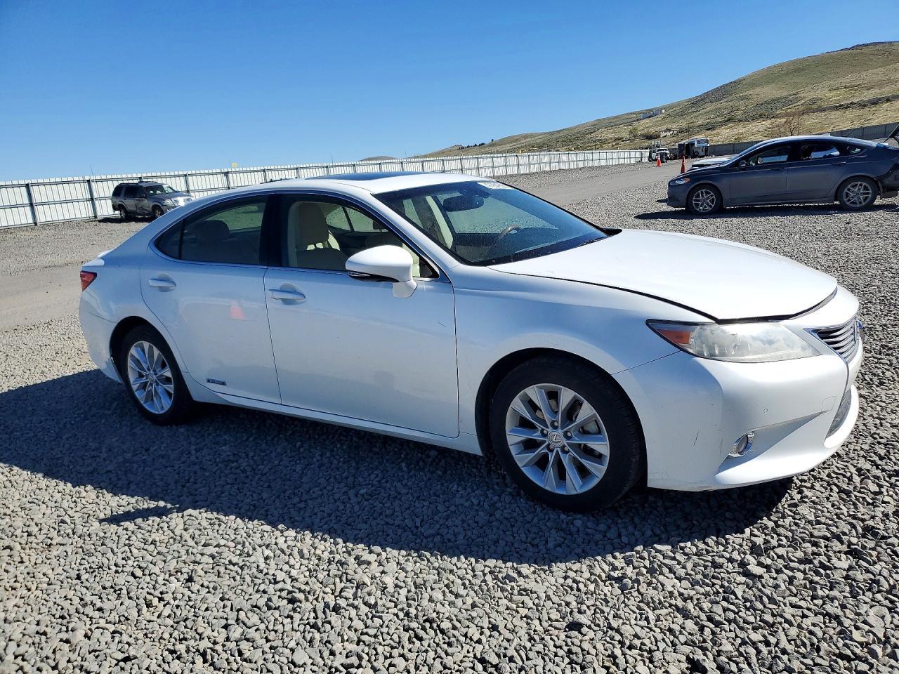2013 Lexus Es 300H Base - Фото 4