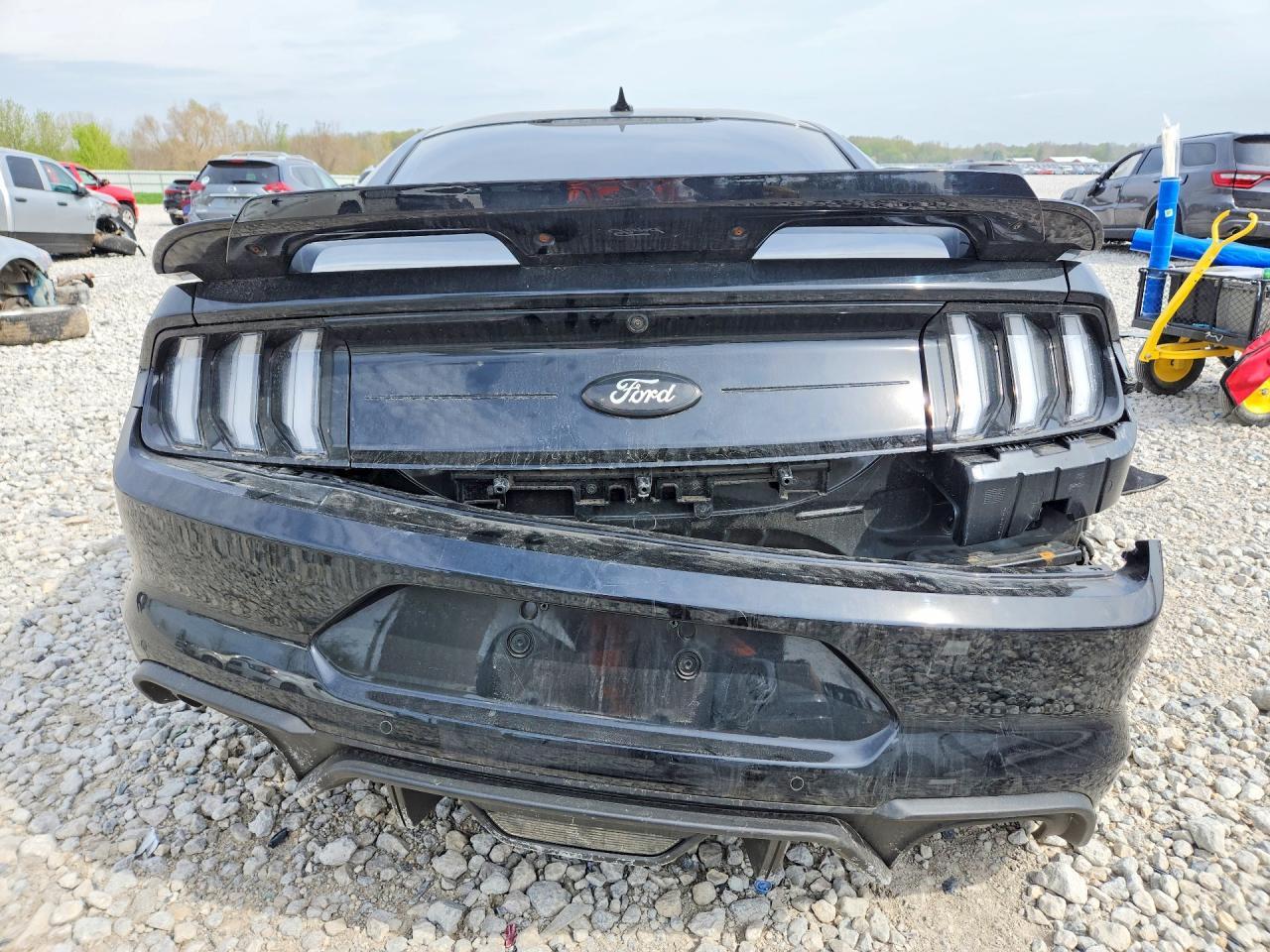 2020 Ford Mustang Gt - Фото 6