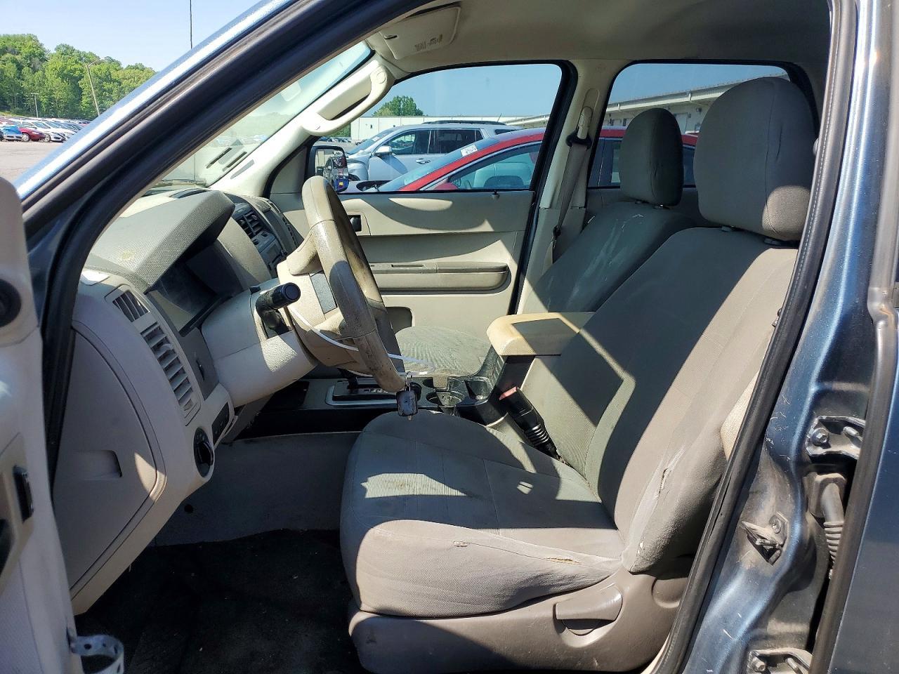 2012 Ford Escape Xls - Image 7