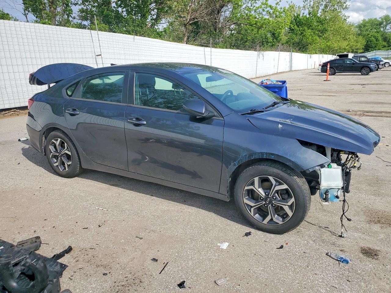 2020 Kia Forte Lxs - Image 4