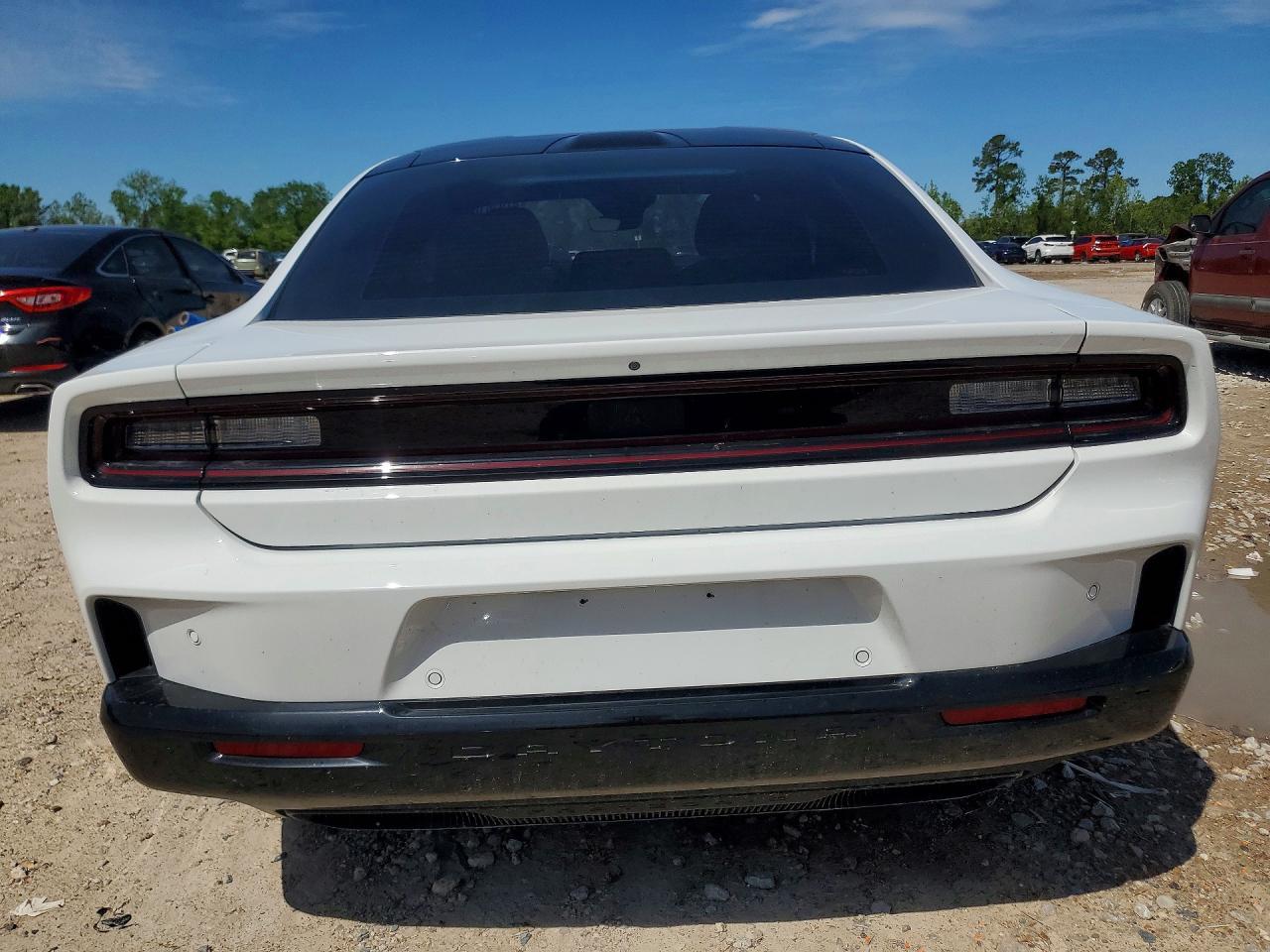 2025 Dodge Charger Daytona R - Image 6