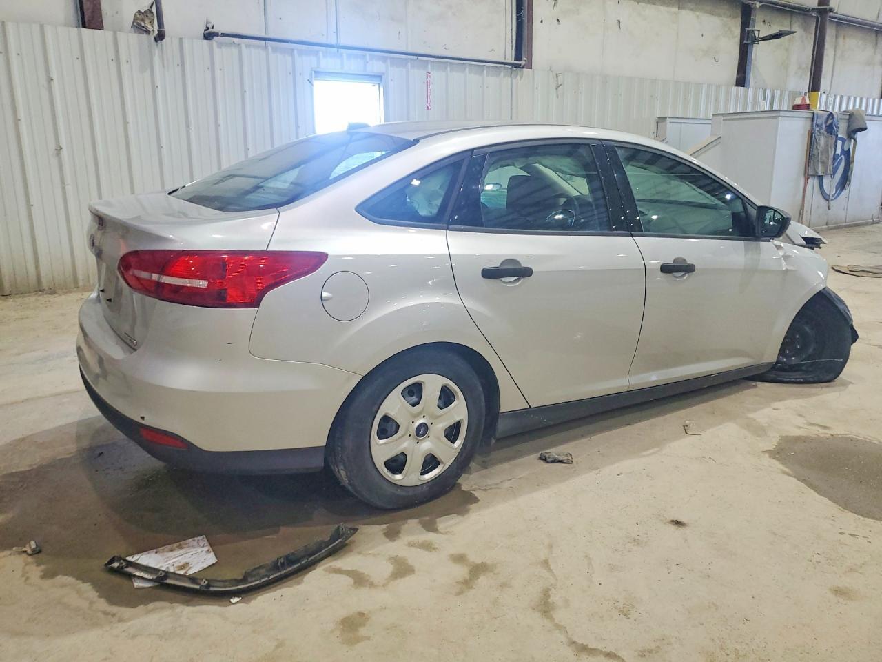 2015 Ford Focus S - Фото 3