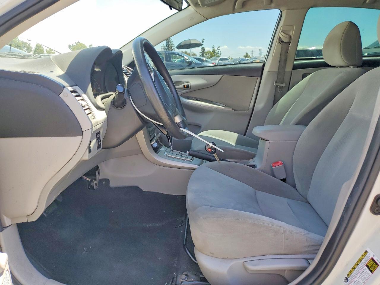2012 Toyota Corolla Le - Фото 7