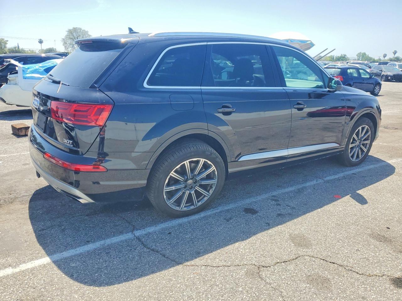2017 Audi Q7 Premium Plus - Фото 3