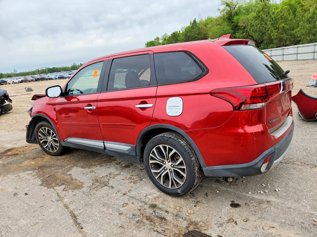 2017 Mitsubishi Outlander Se - Фото 2