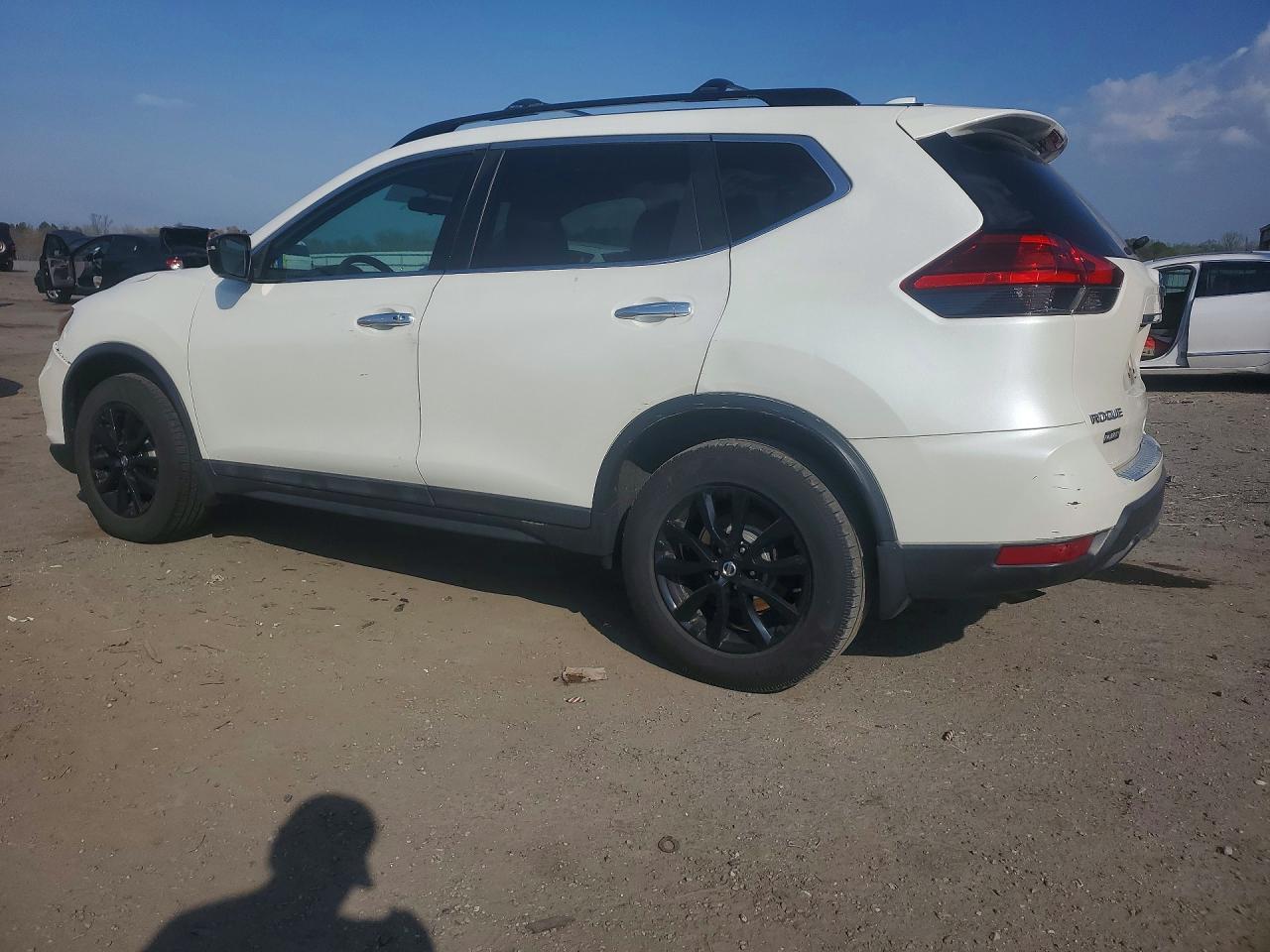 2017 Nissan Rogue Sv - Фото 2